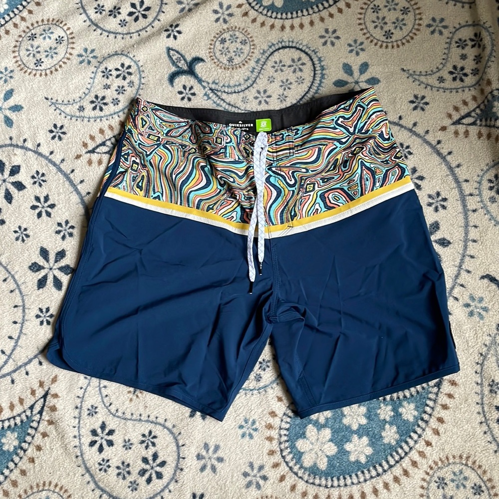 Quiksilver high line swim trunks